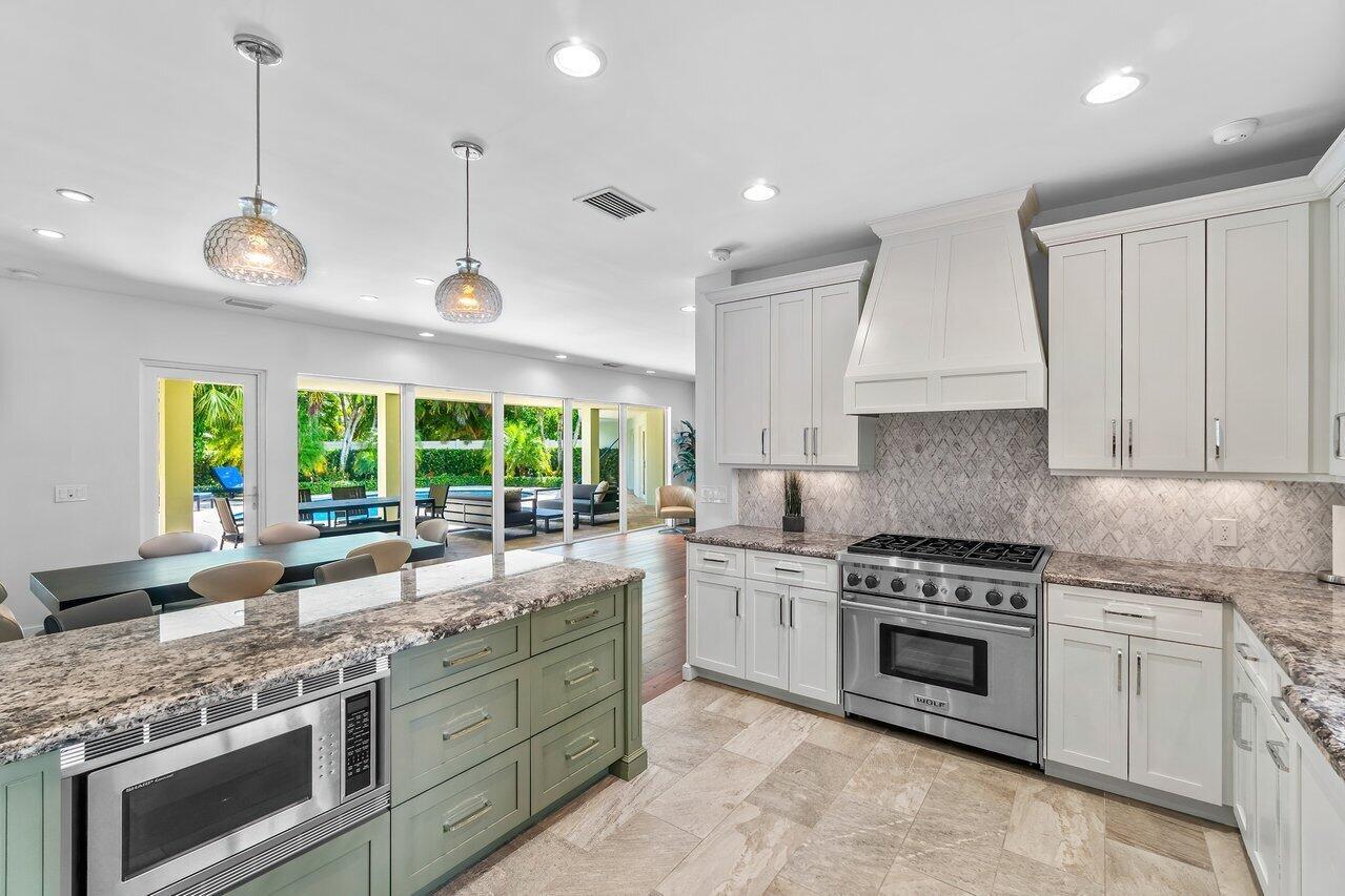 225 NW 11th Street