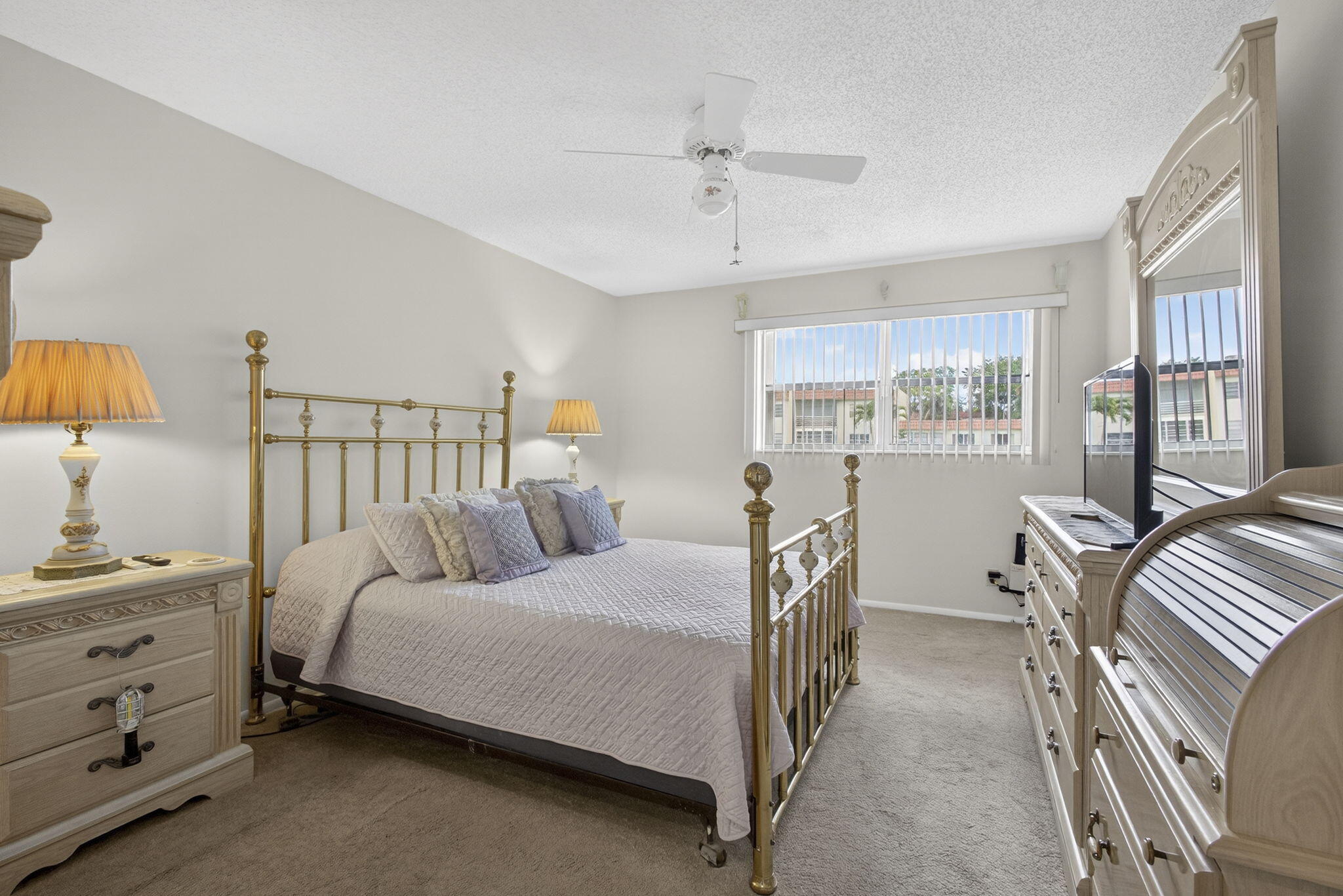 GOLDEN LAKES VILLAGE CONDO 1 THRU 13-A - Residential