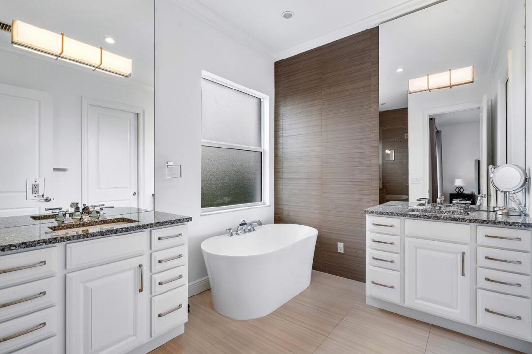 BOCA RATON RIVIERA UNIT D - Residential