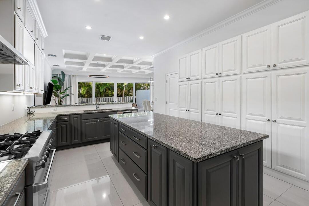 BOCA RATON RIVIERA UNIT D - Residential