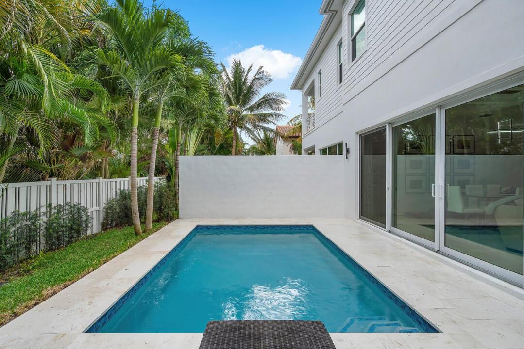 BOCA RATON RIVIERA UNIT D - Residential