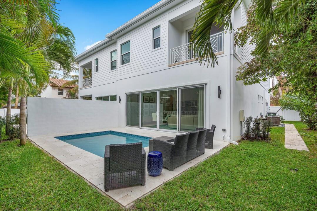 BOCA RATON RIVIERA UNIT D - Residential