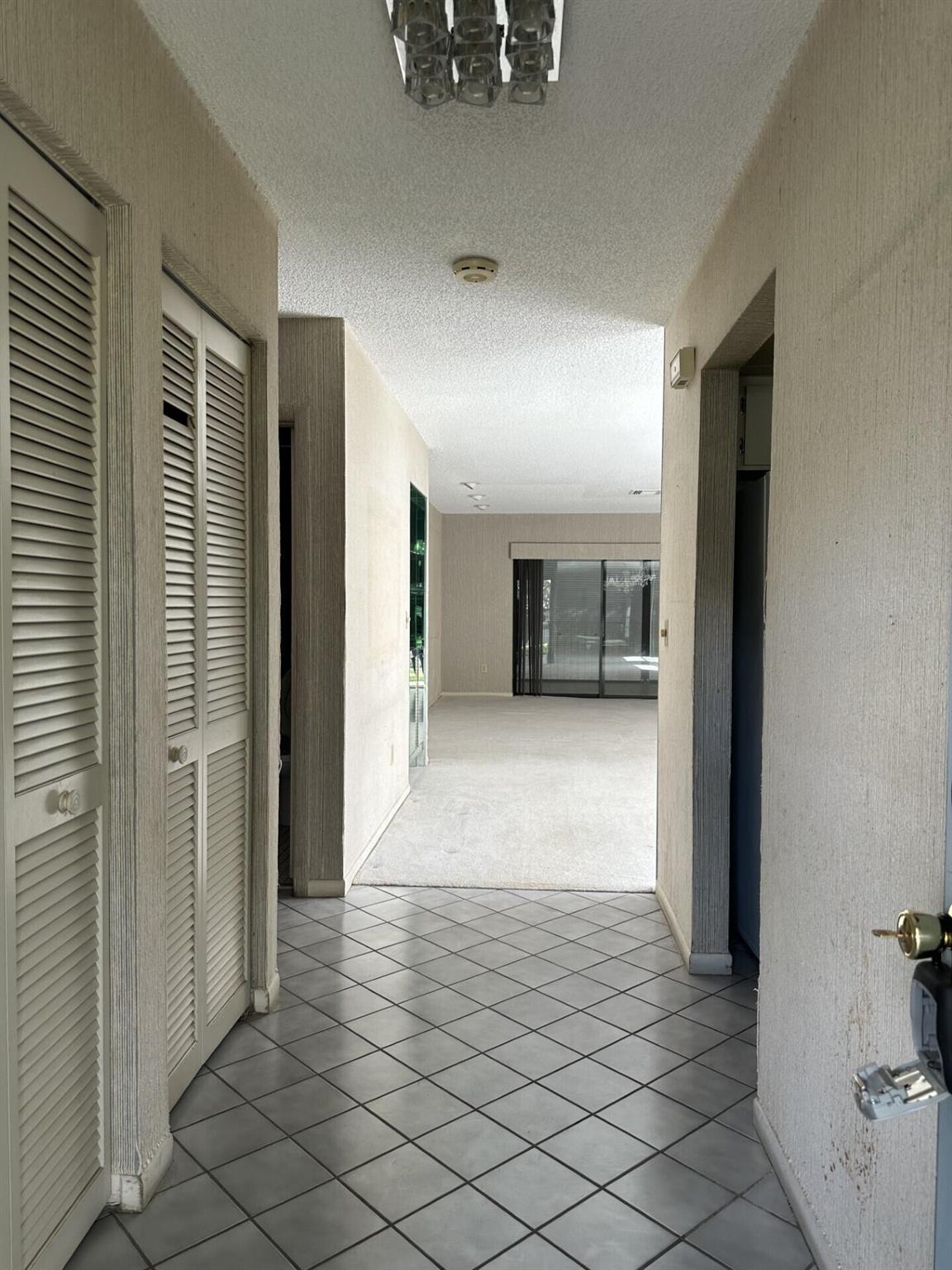 5 Westgate Lane D