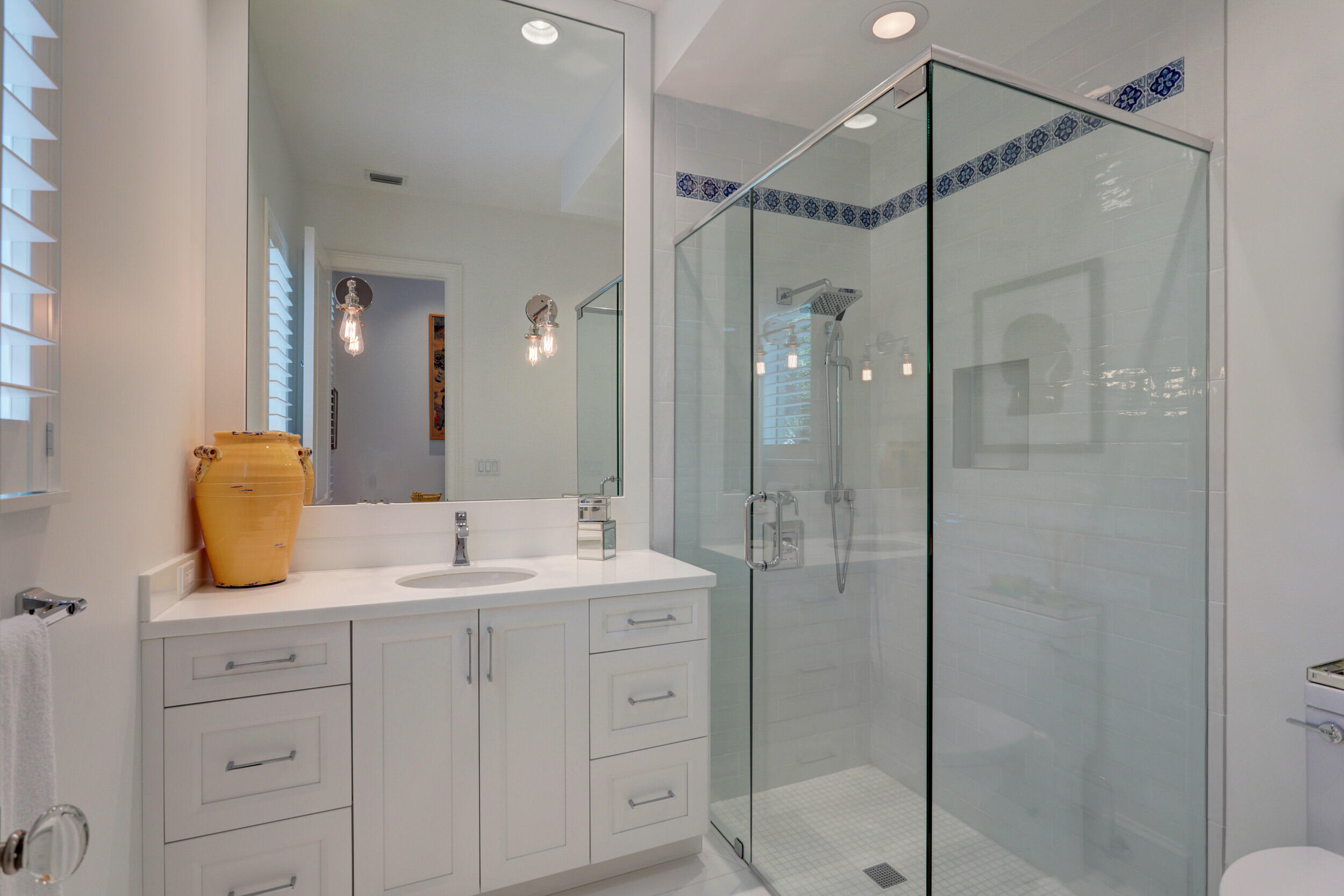 OLD PALM PL - Residential