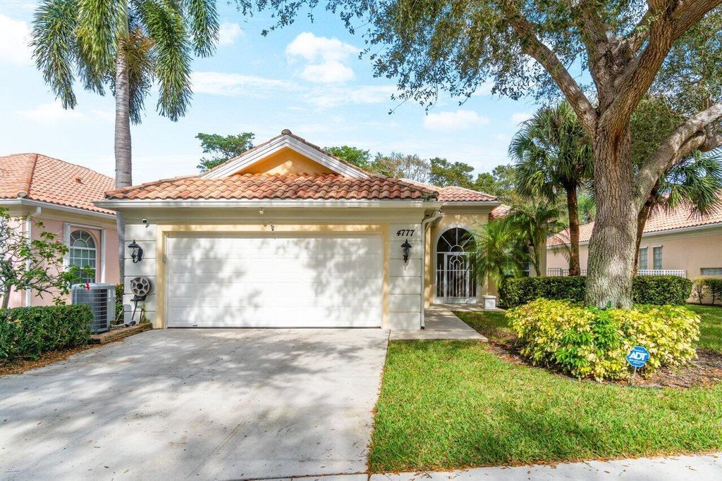 Photo of 4777 Orchard Lane, Delray Beach, FL 33445 (MLS # R10947308)