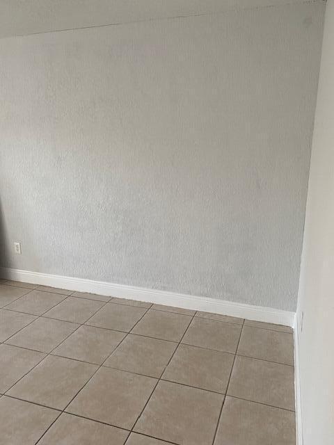 1146 W 41st Street 84