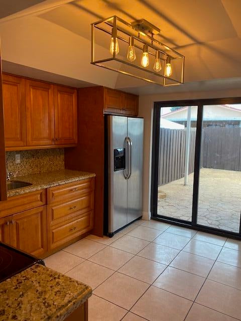 1146 W 41st Street 84