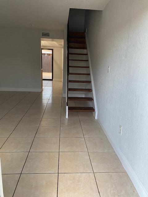 1146 W 41st Street 84