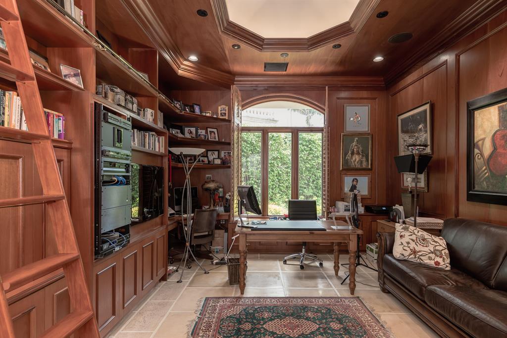 SANCTUARY - Residential