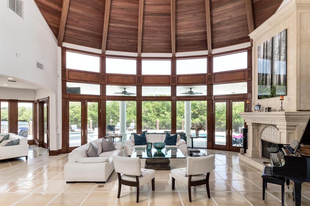 SANCTUARY - Residential