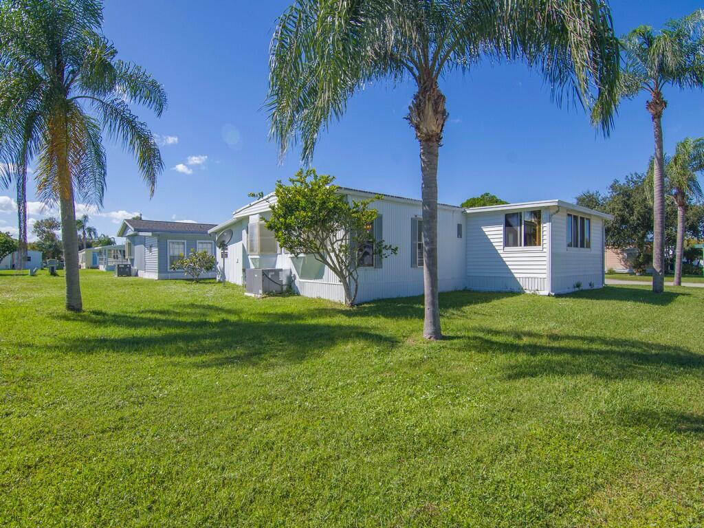 Spanish Lakes Riverfront - Residential