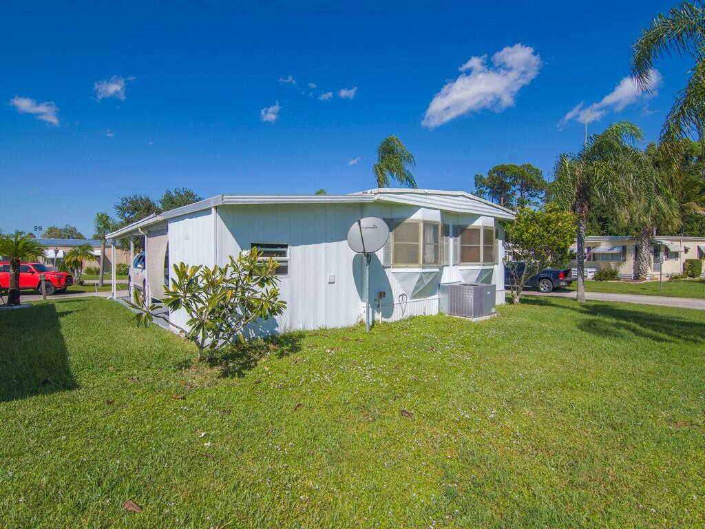 Spanish Lakes Riverfront - Residential