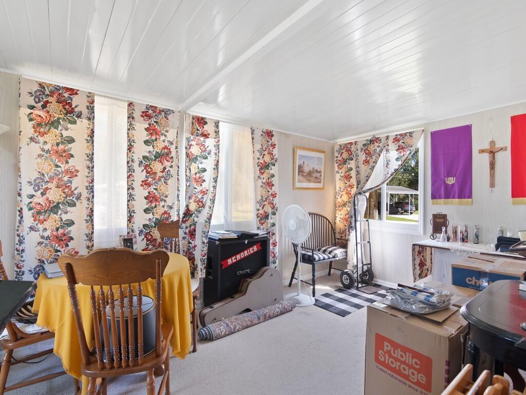 Spanish Lakes Riverfront - Residential