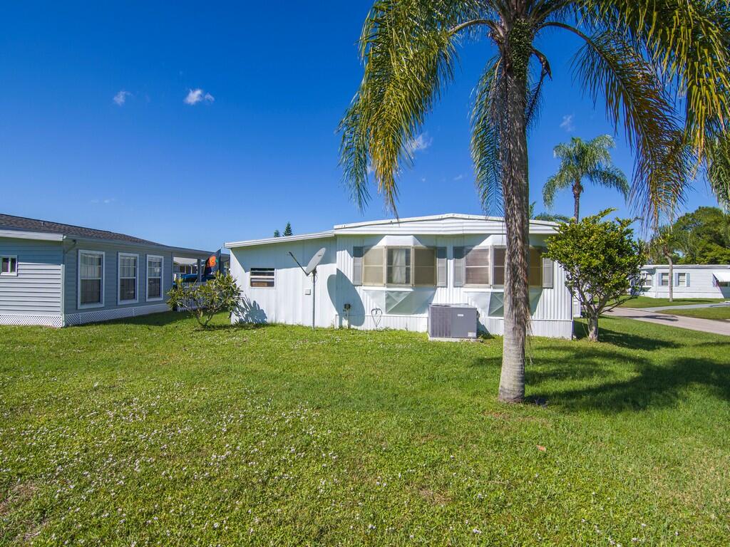 Spanish Lakes Riverfront - Residential