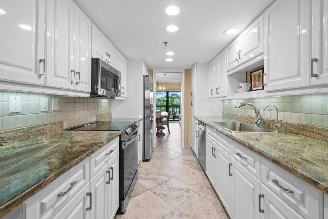 EVERGLADES OF NORTH PALM BEACH - Residential