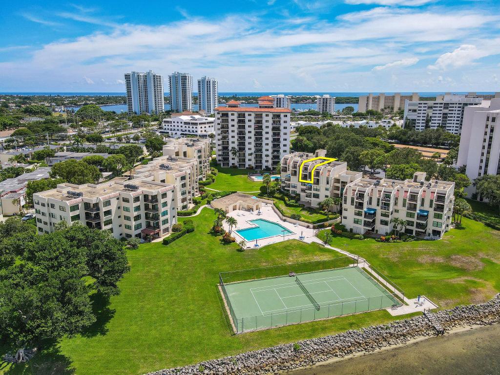 EVERGLADES OF NORTH PALM BEACH - Residential