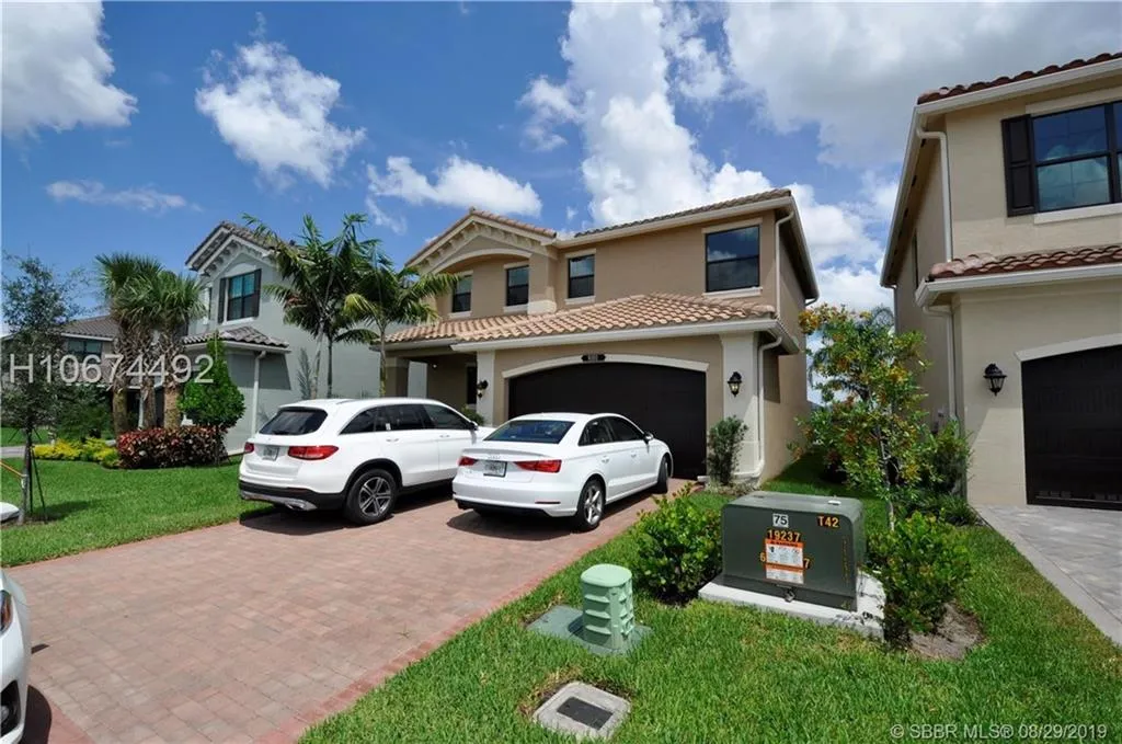 8101 Baltic Amber Rd Unit 8101  