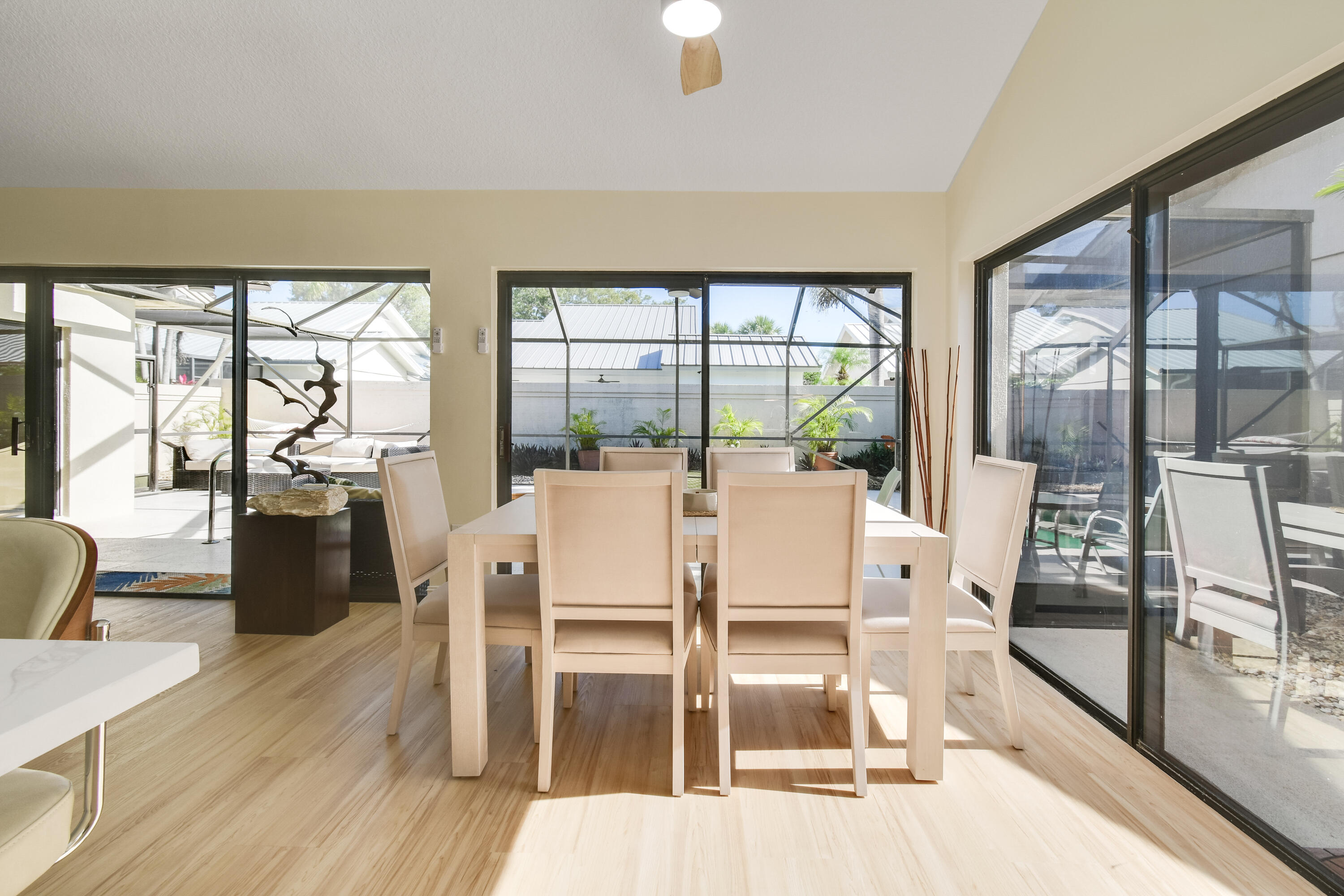 RIVER - Residential
