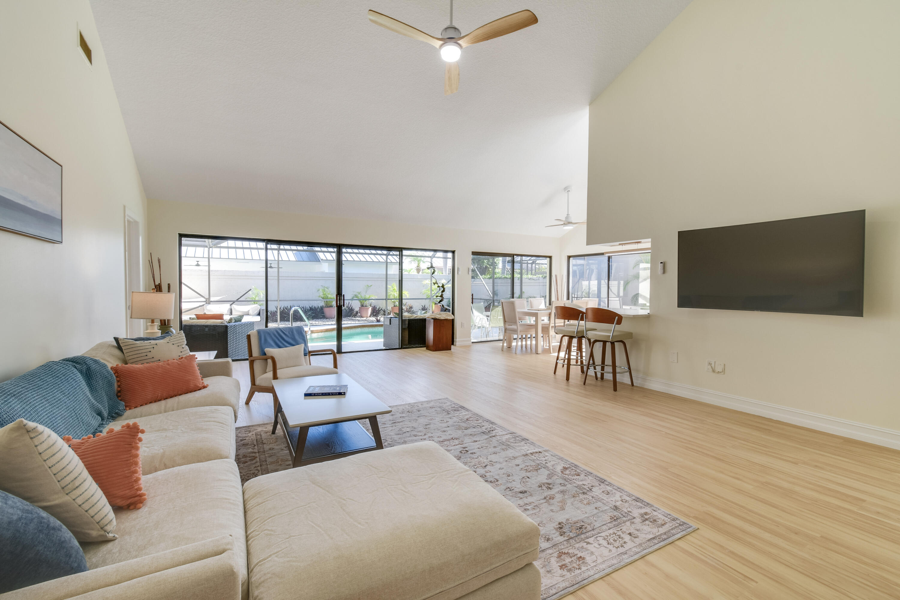 RIVER - Residential