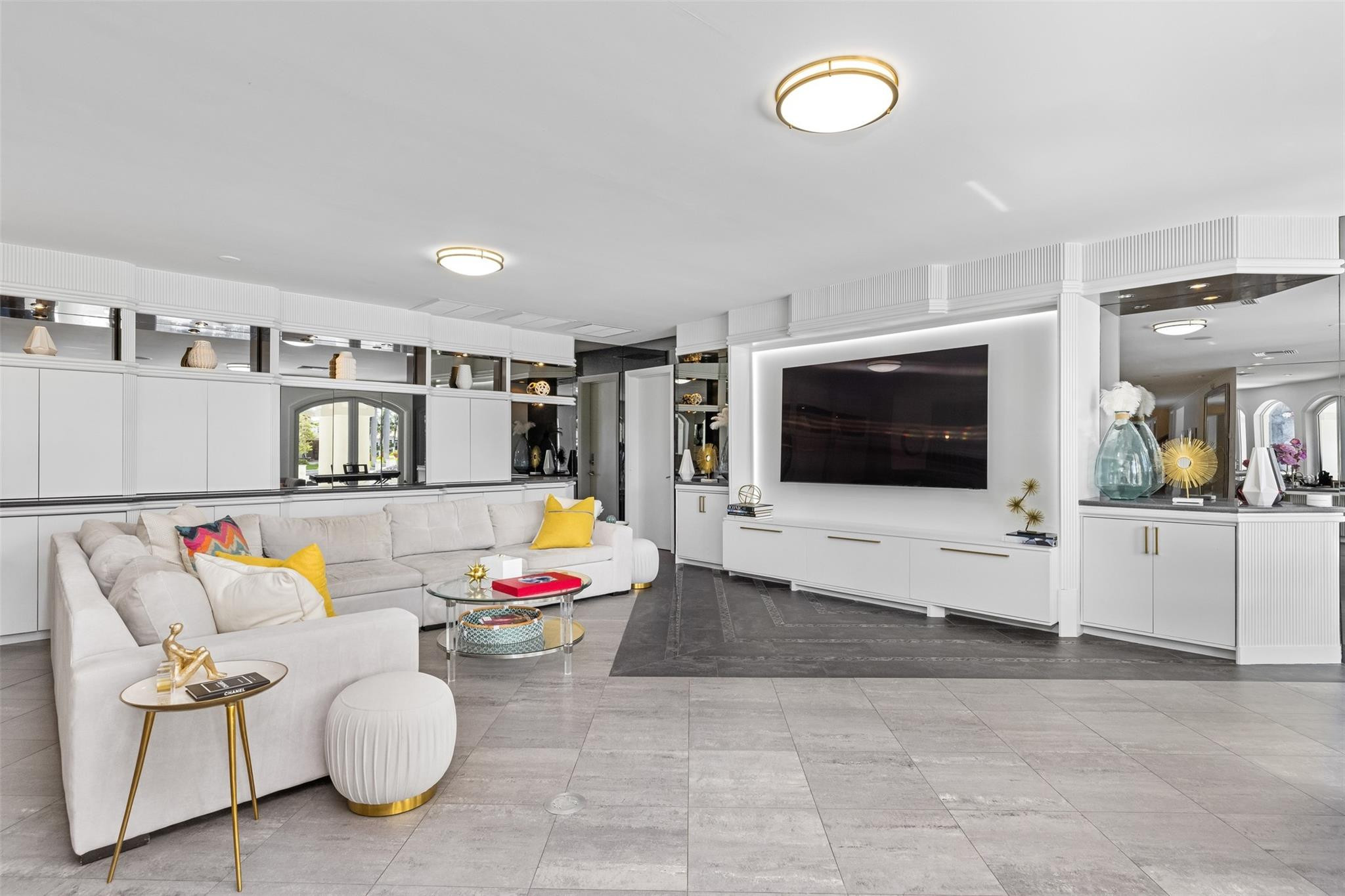 BAY COLONY SECTION OF THE - Residential