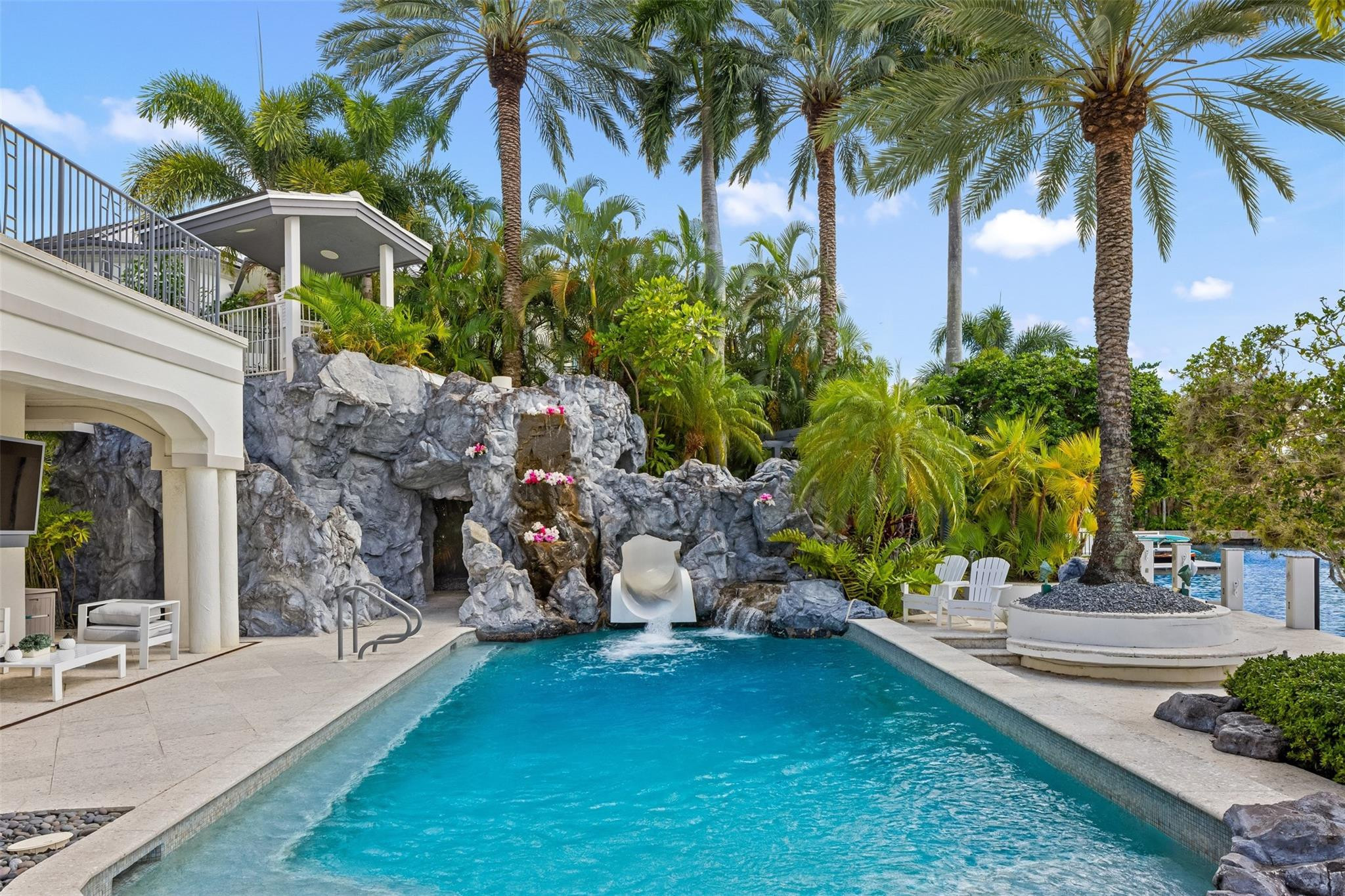 BAY COLONY SECTION OF THE - Residential