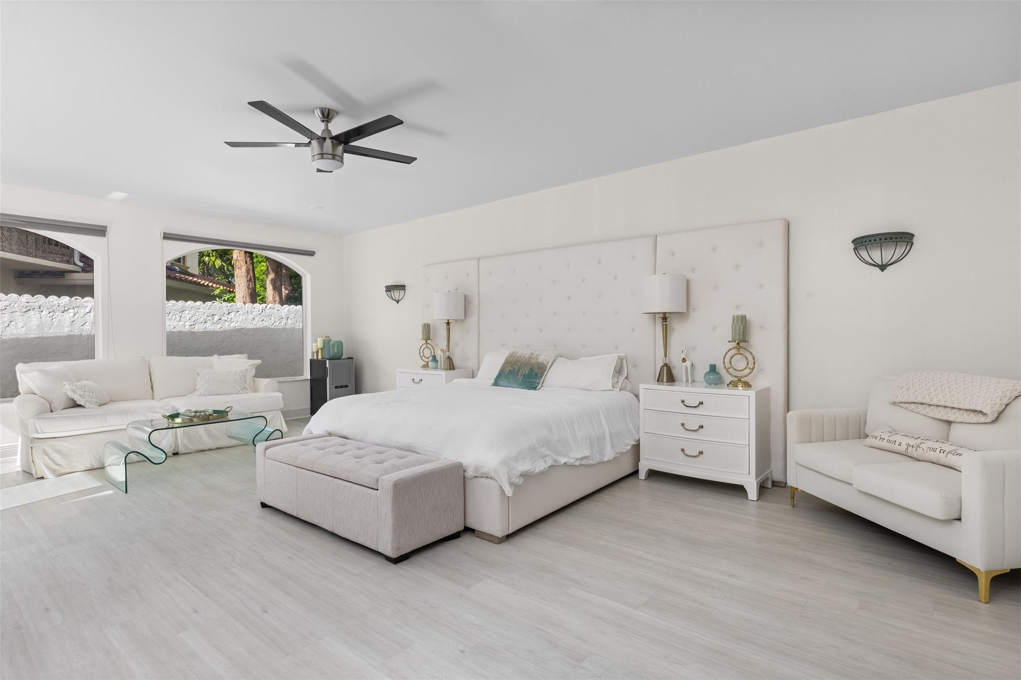 BAY COLONY SECTION OF THE - Residential