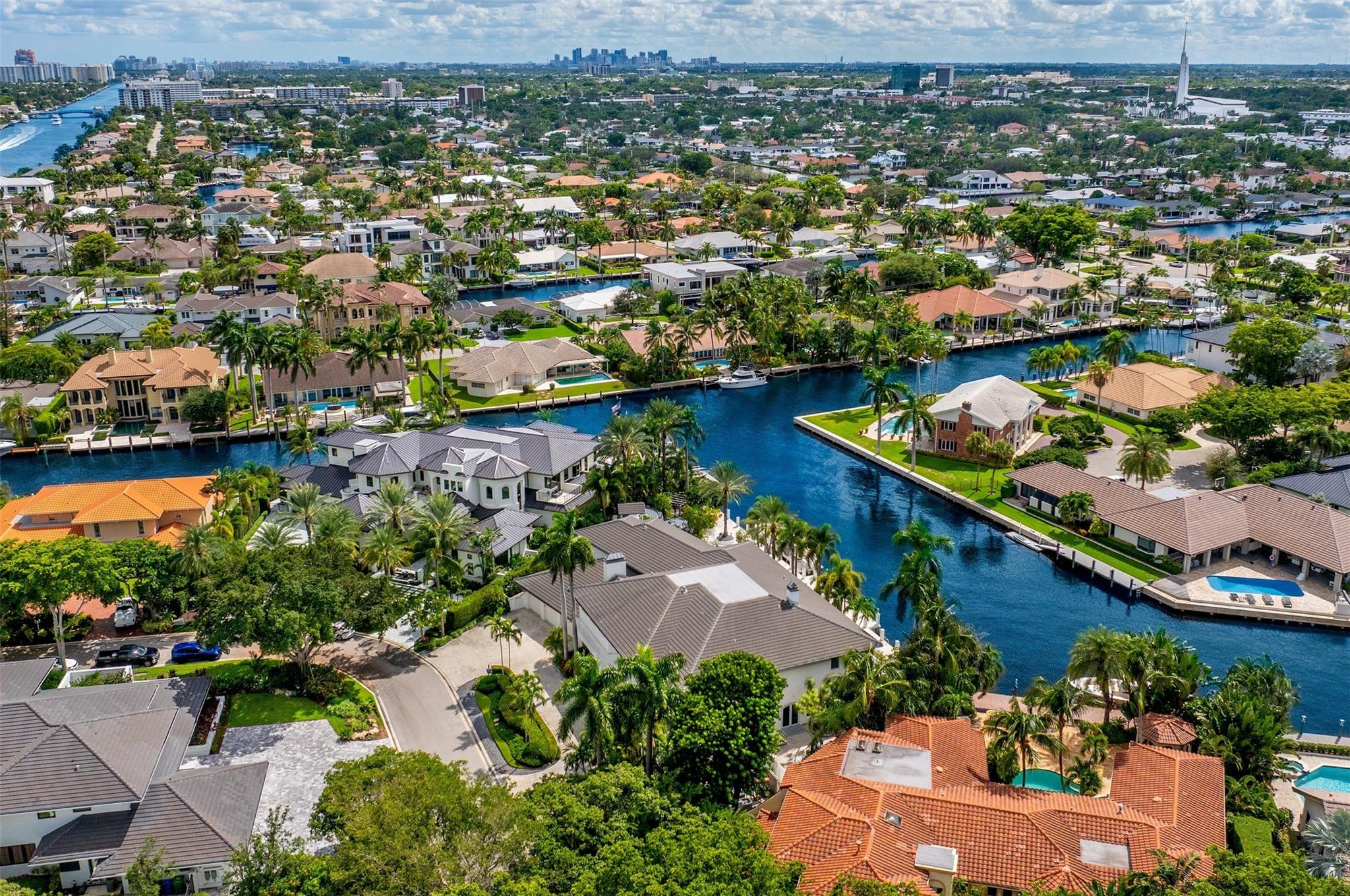BAY COLONY SECTION OF THE - Residential
