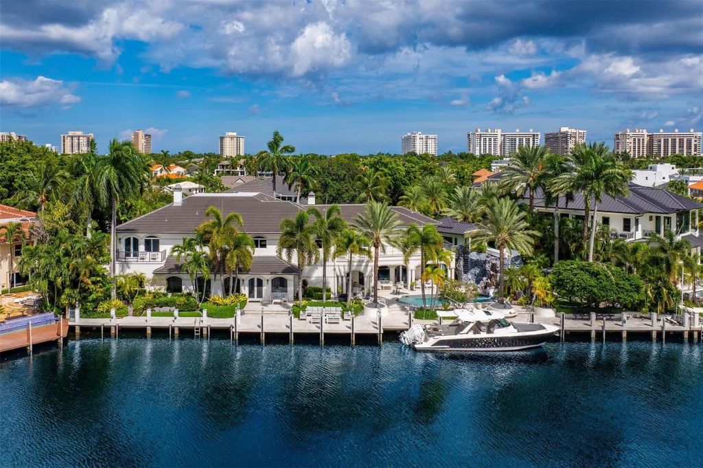 Photo of 11 Bay Colony Lane, Fort Lauderdale, FL 33308 (MLS # F10523420)