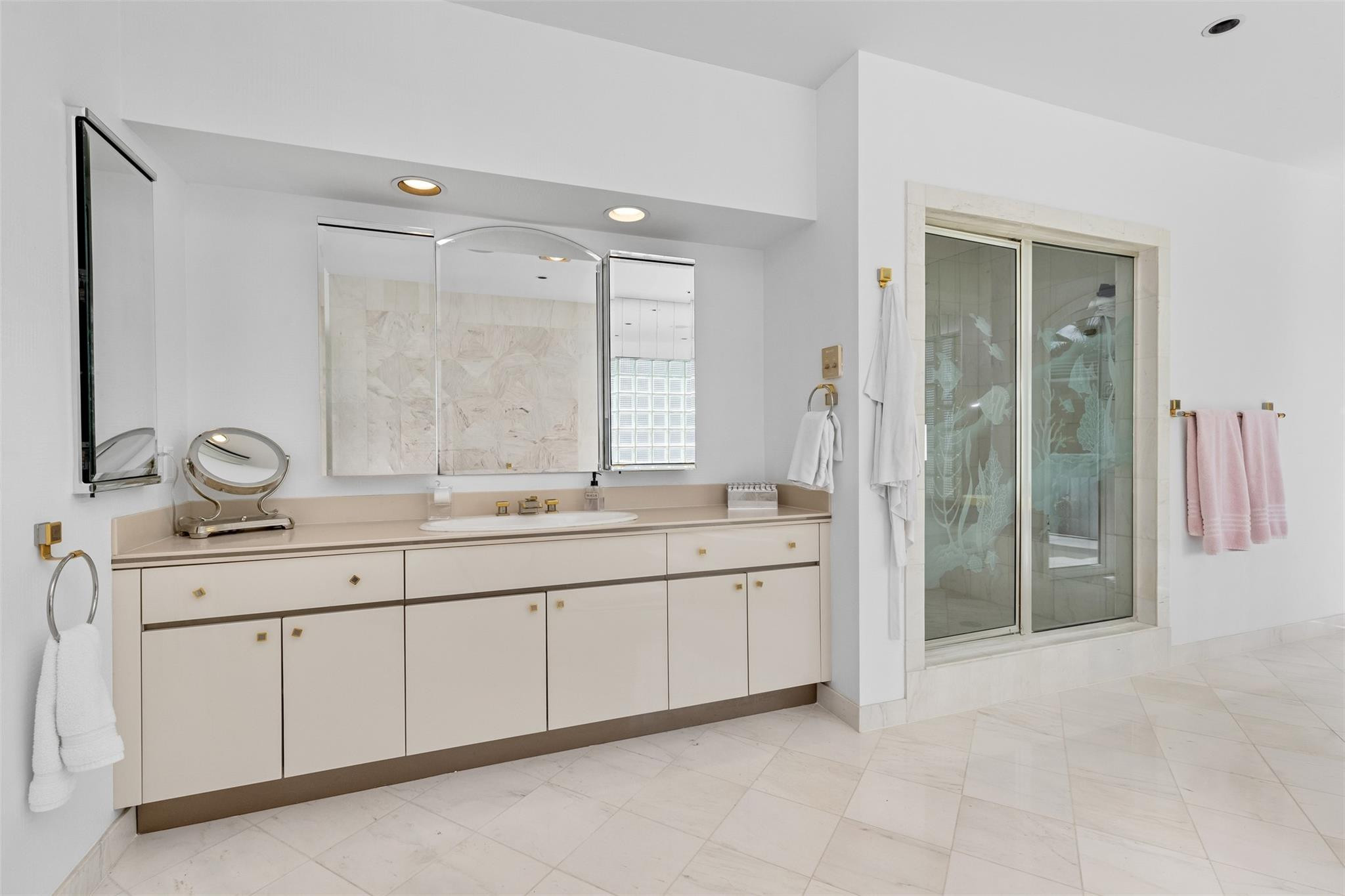 BAY COLONY SECTION OF THE - Residential