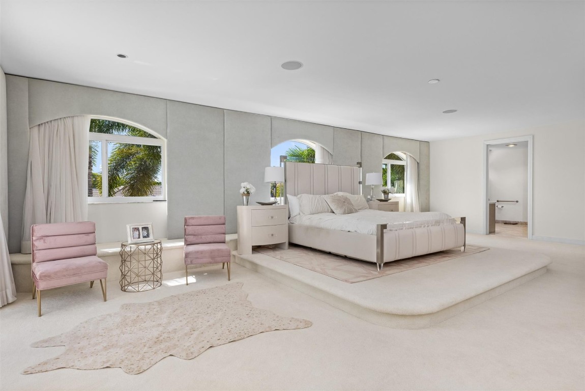 BAY COLONY SECTION OF THE - Residential