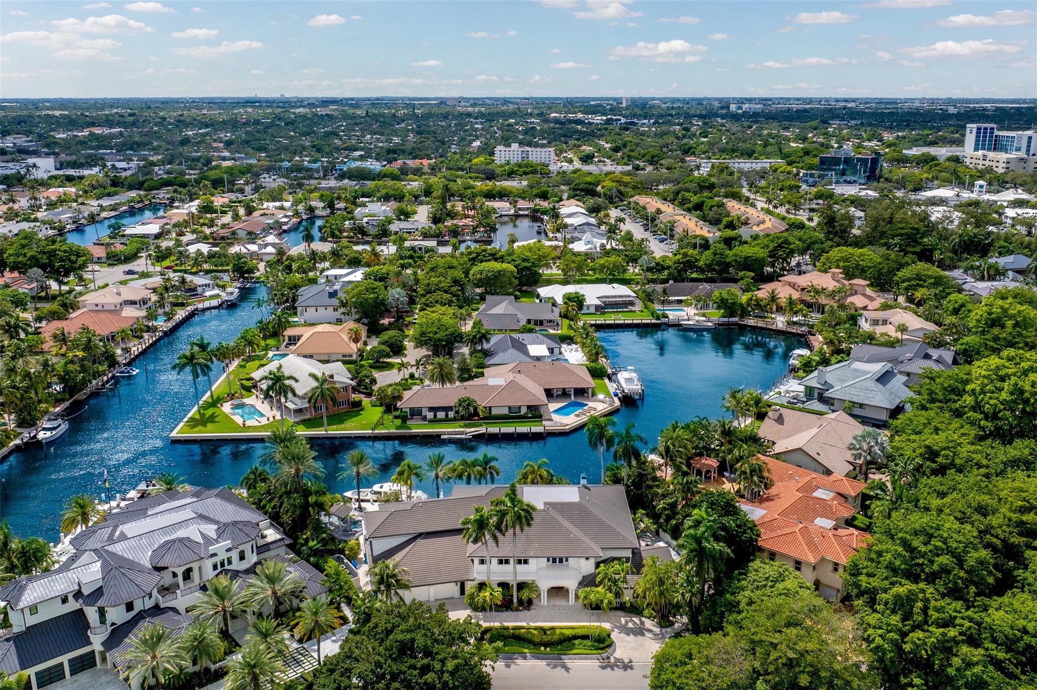 BAY COLONY SECTION OF THE - Residential