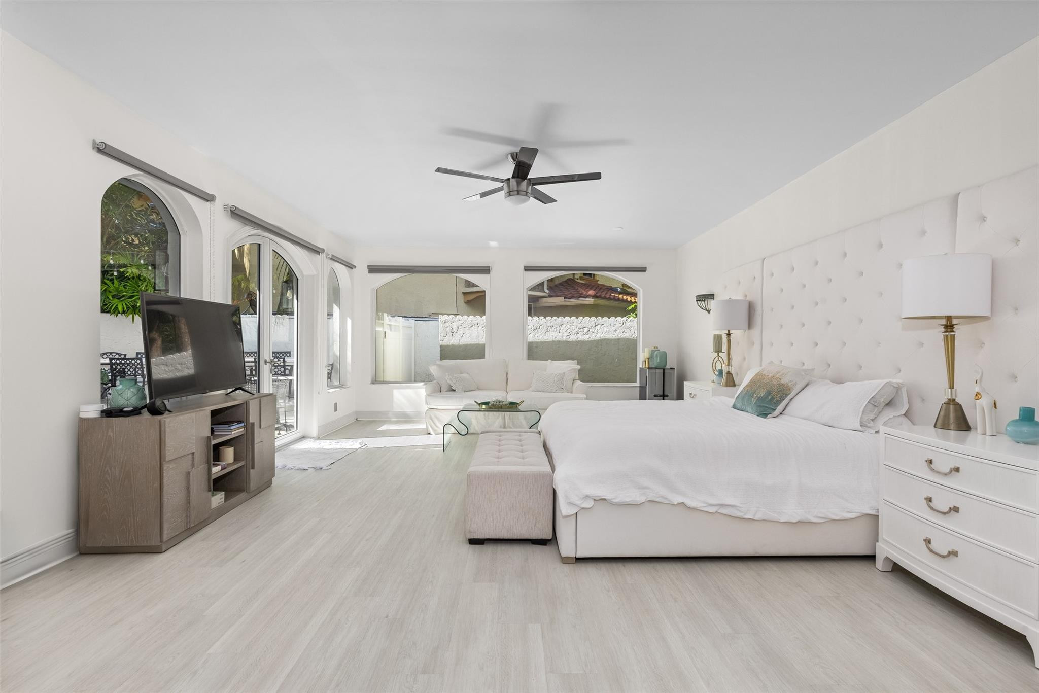 BAY COLONY SECTION OF THE - Residential