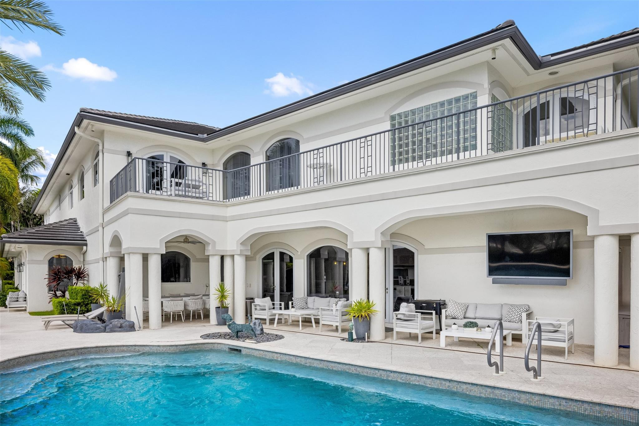 BAY COLONY SECTION OF THE - Residential