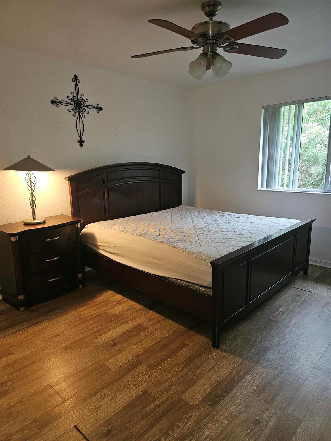 1958 Alamanda Way