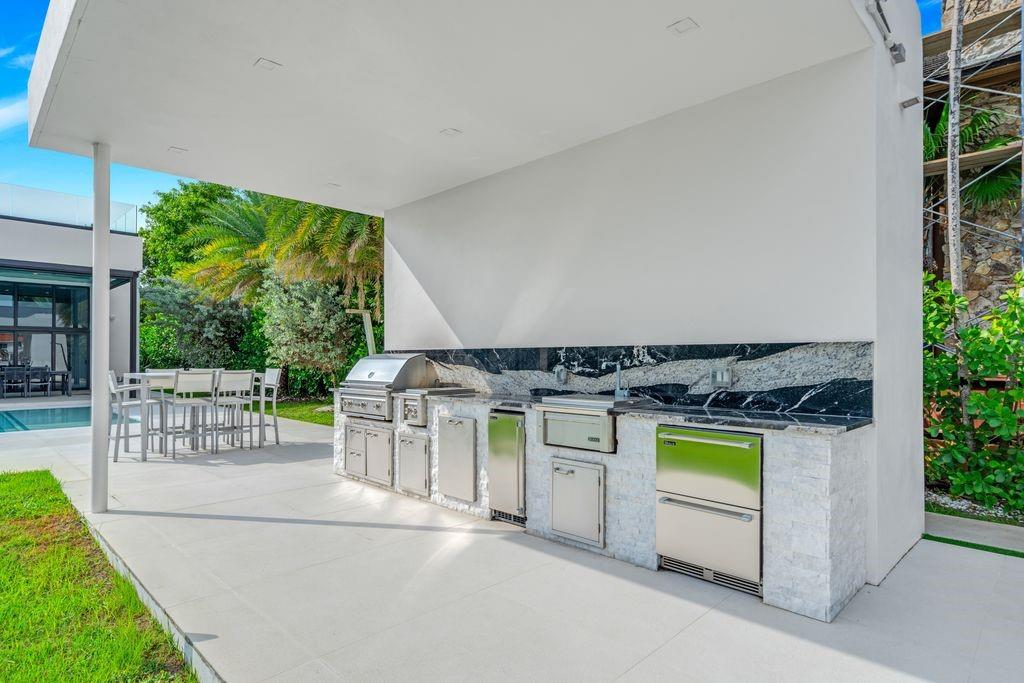 SEA RANCH LAKES - Residential