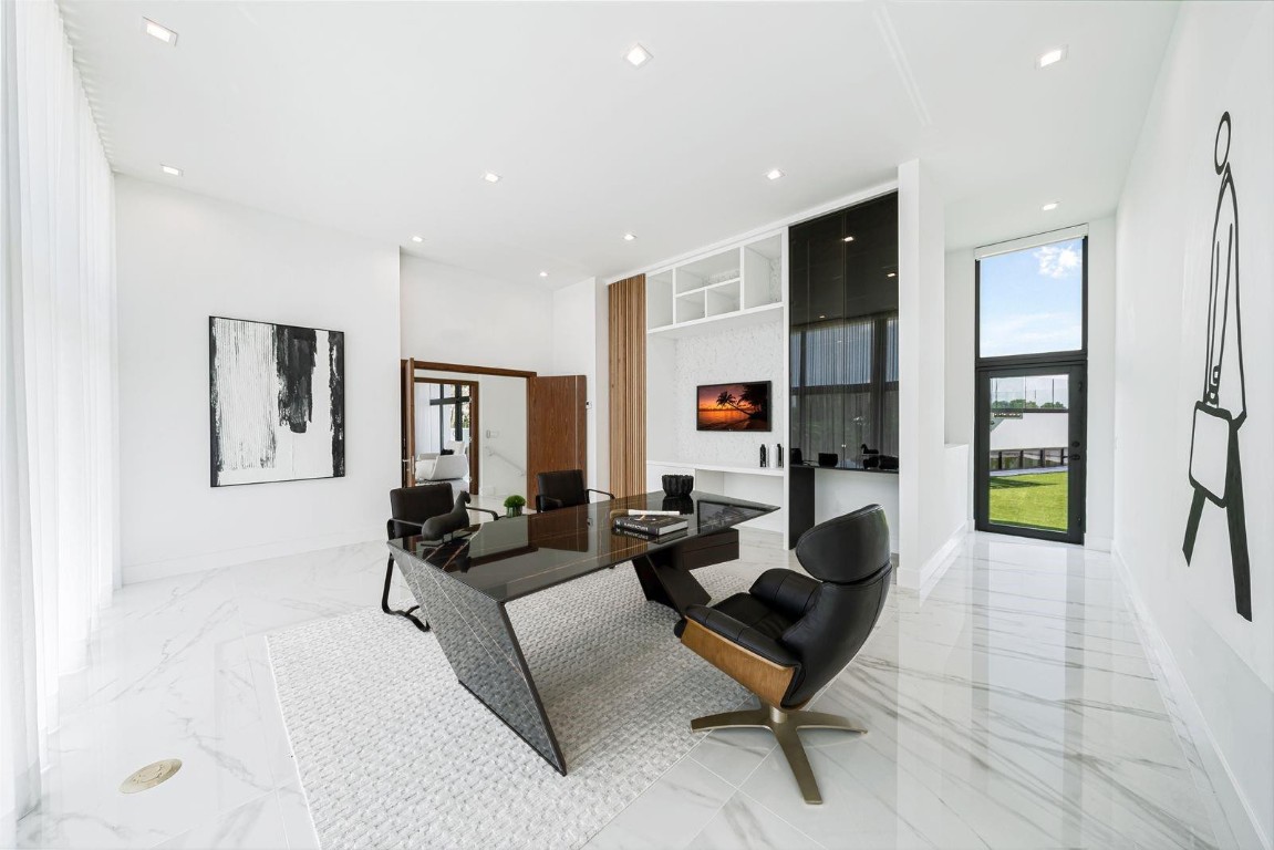 SEA RANCH LAKES - Residential