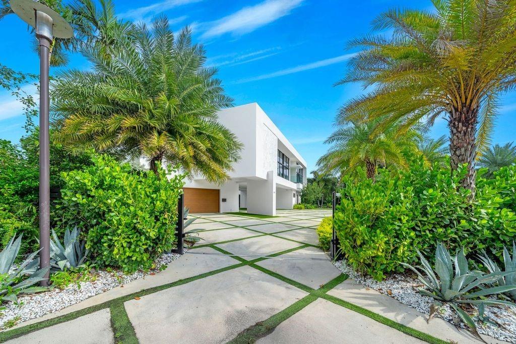 SEA RANCH LAKES - Residential