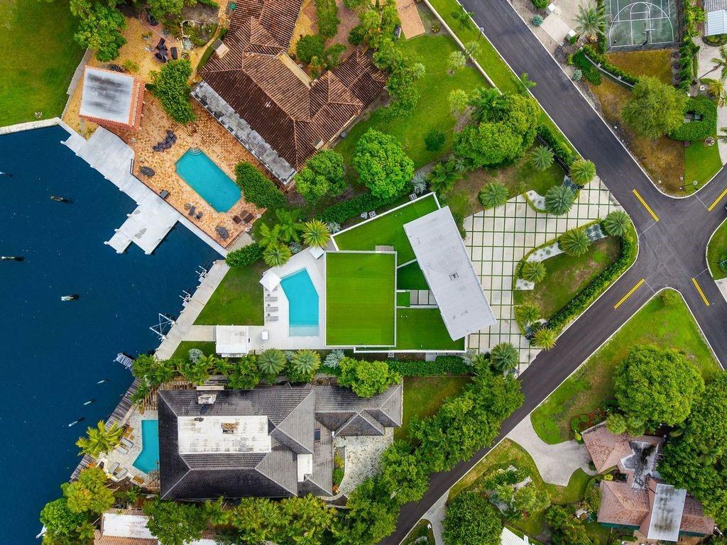 SEA RANCH LAKES - Residential