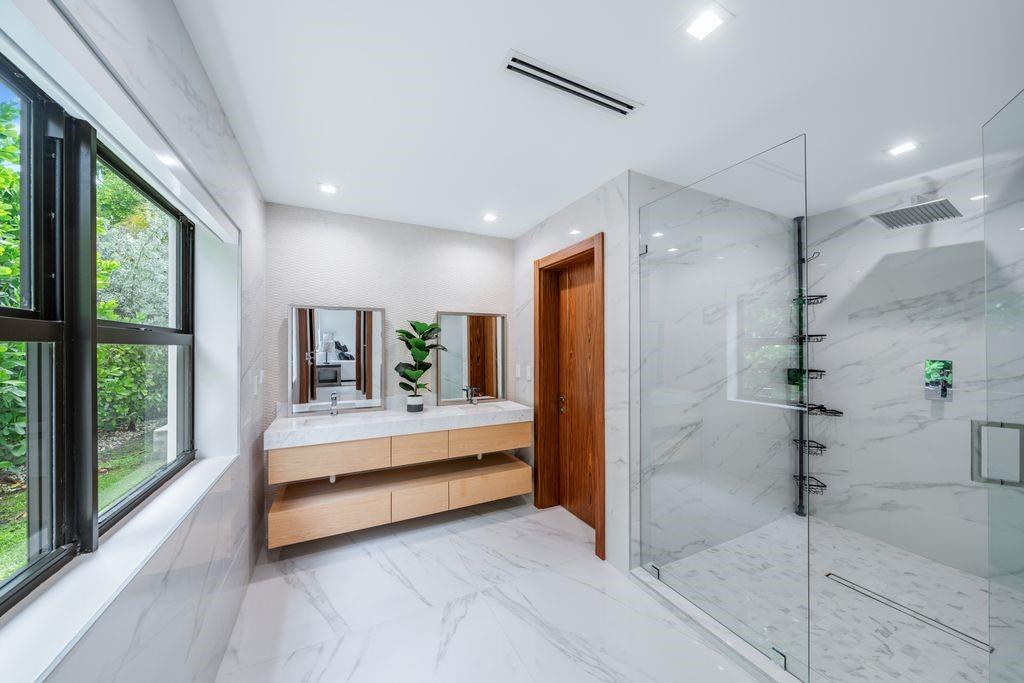 SEA RANCH LAKES - Residential