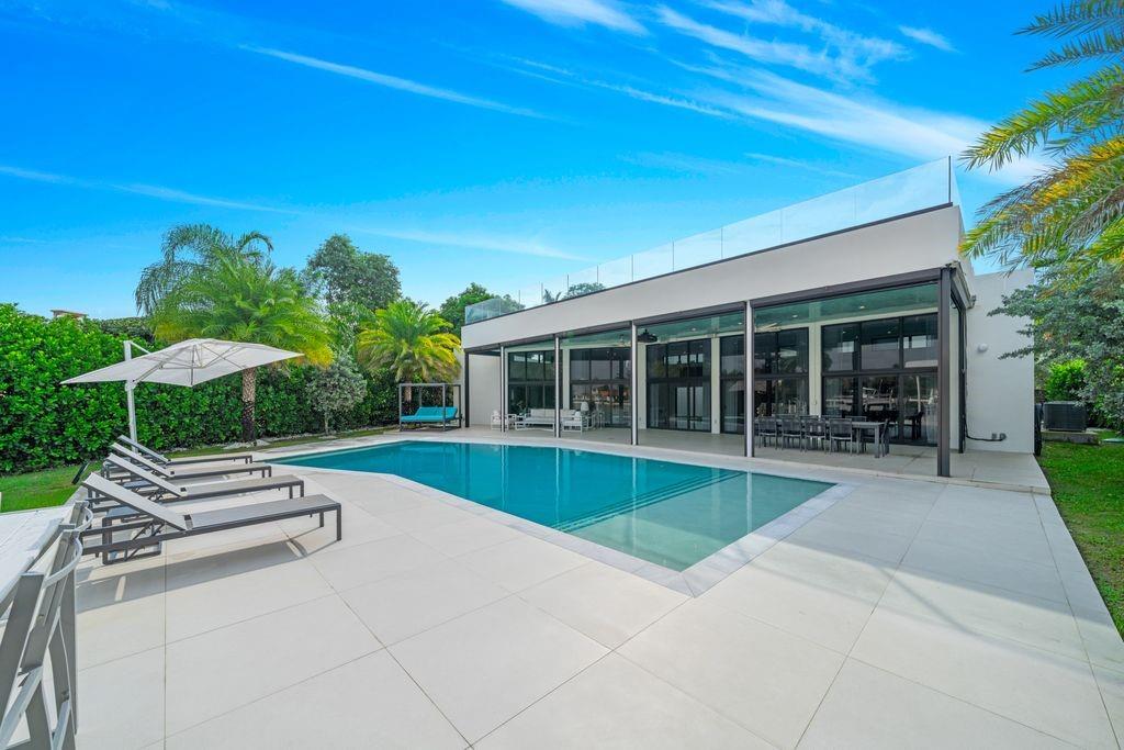 SEA RANCH LAKES - Residential