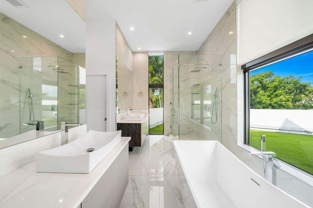 SEA RANCH LAKES - Residential