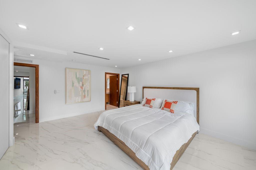 SEA RANCH LAKES - Residential