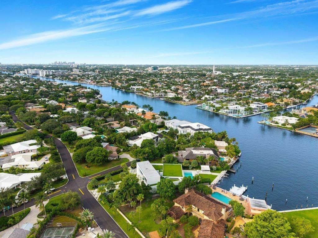 SEA RANCH LAKES - Residential