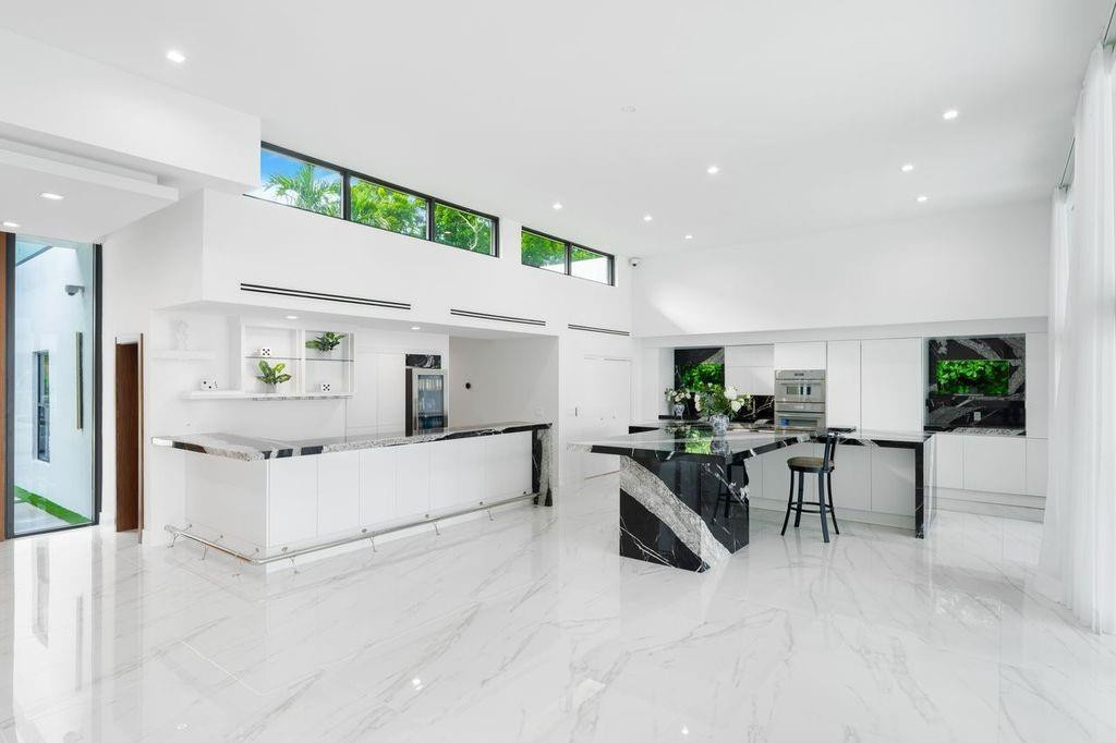 SEA RANCH LAKES - Residential