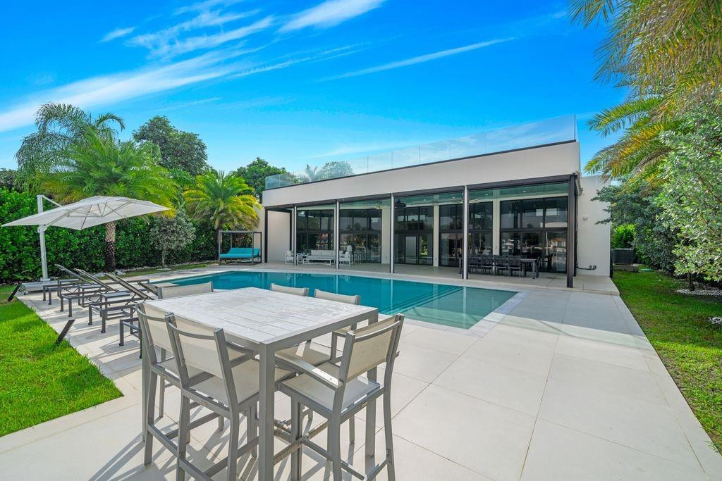 SEA RANCH LAKES - Residential