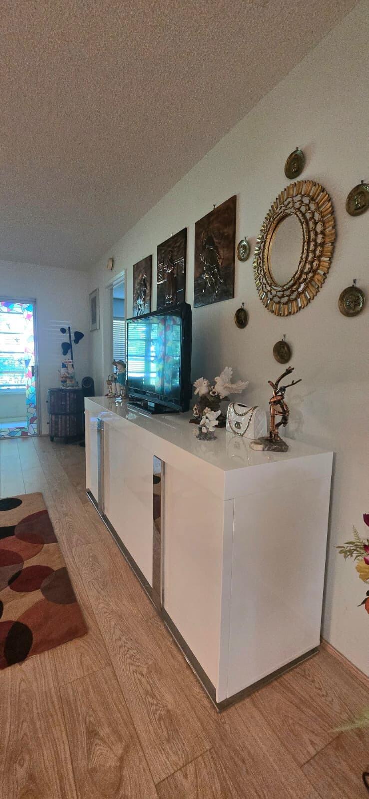2601 NASSAU Bend E1