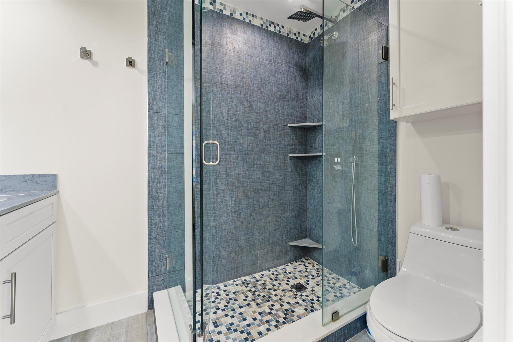 SHORELAND CO-OP - Residential Lease