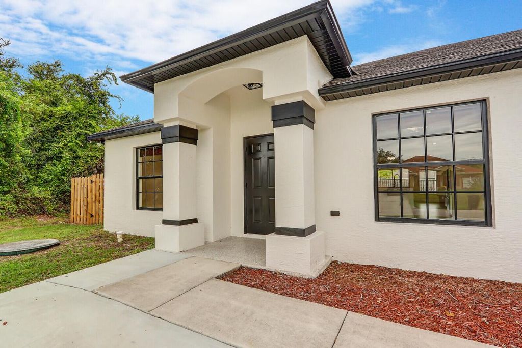 Photo of 183 SW Ladybug Drive, Port Saint Lucie, FL 34953 (MLS # R11118447)