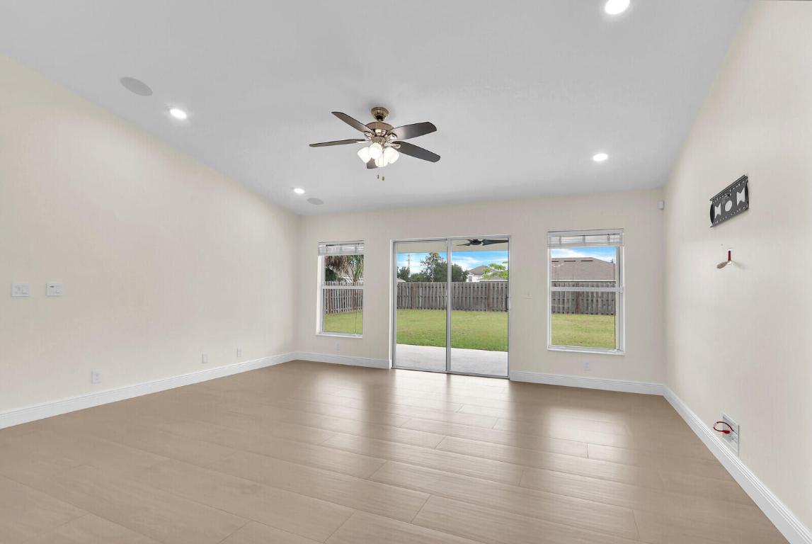 PORT ST LUCIE SECTION 34 - Residential