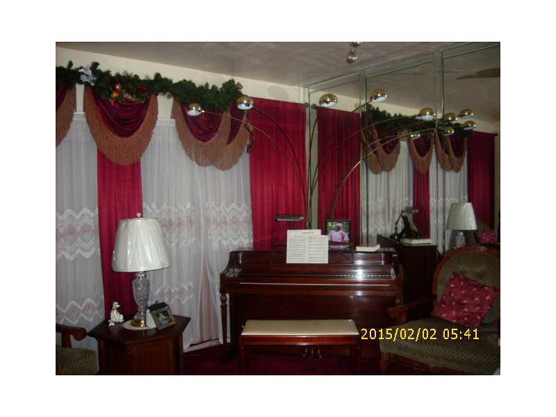 Sunny Lake Ests - Residential